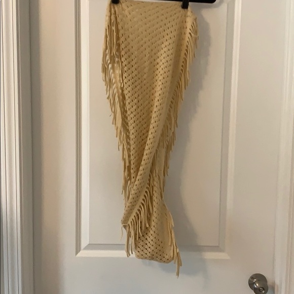 3 for $10🎁 Acrylic infinity women’s scarf - Picture 6 of 6